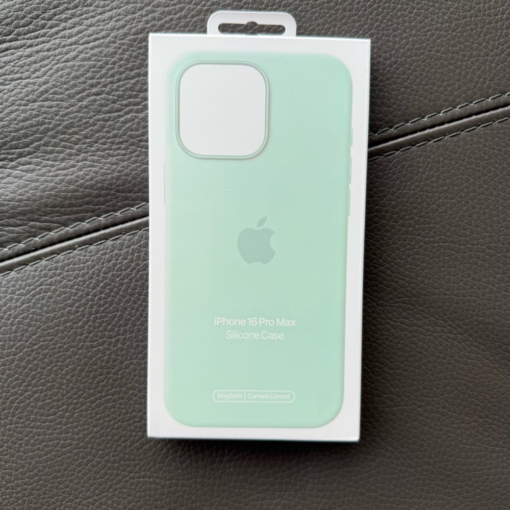 NEW Apple iPhone 16 Pro Max Silicone Case - Aquamarine (Mint Green)